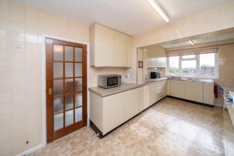 EXTENDED KITCHEN