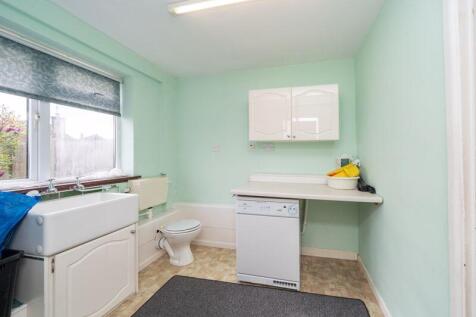 UTILITY/TOILET