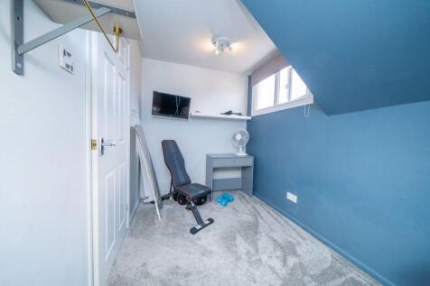1ST FLOOR BEDROOM 4