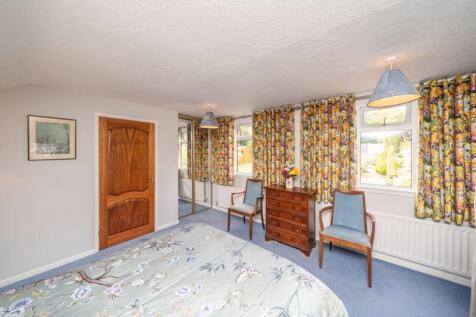 1ST FLOOR BEDROOM 1