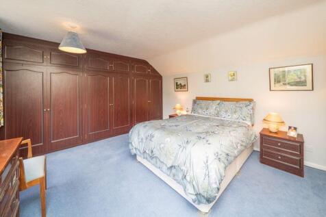 1ST FLOOR BEDROOM 1