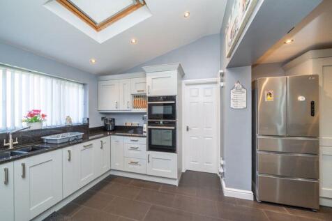EXTENDED KITCHEN