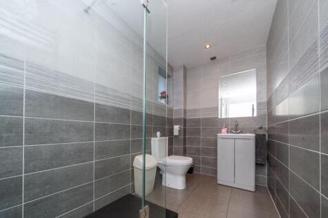 REFITTED GROUND FLOOR SHOWER ROOM