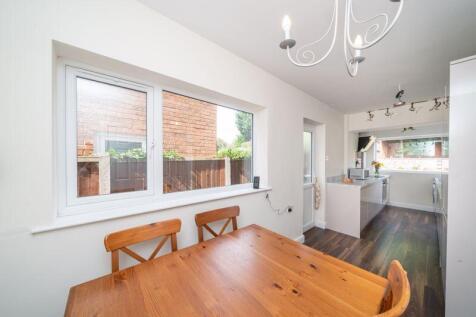 EXTENDED DINING KITCHEN