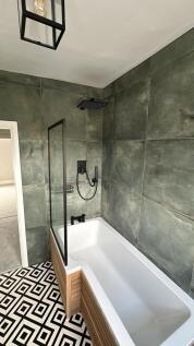 61 MELROSE BATHRO...