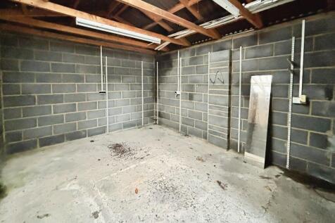 2b48eeac-WhatsApp...