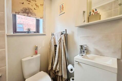 76f38c2d-WhatsApp...