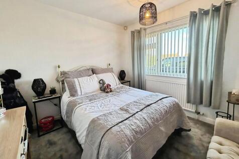 b6fd7a10-WhatsApp...