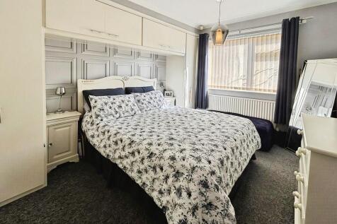 5e8a943a-WhatsApp...