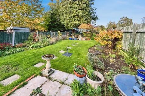 4801b1a9-WhatsApp...