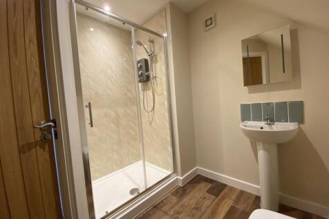 Bathroom 1a
