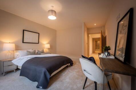 BEDROOM 4B