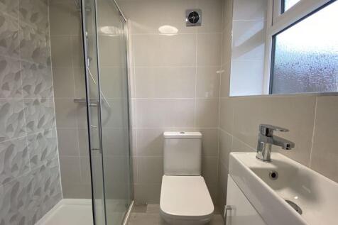 ANNEX BATHROOM