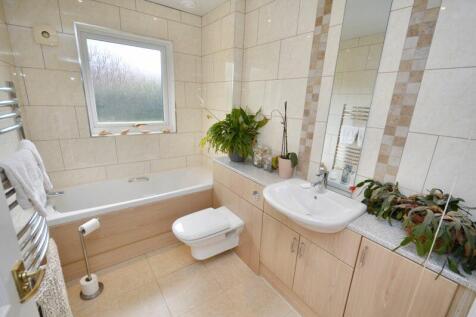 Main bathroom