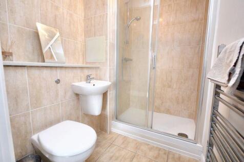 Ensuite shower room