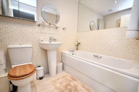 Main bathroom