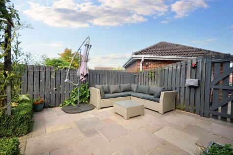Side patio