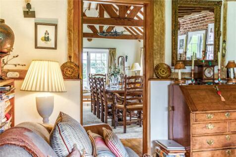 Sitting Room Feature
