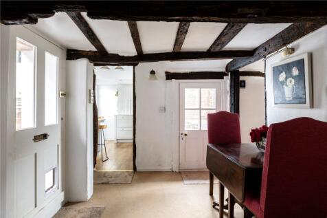 Hall/Dining Area
