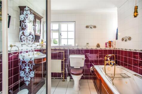 Bedroom Two En Suite