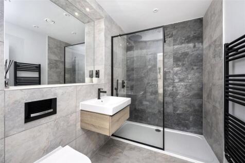 Bedroom Two En Suite
