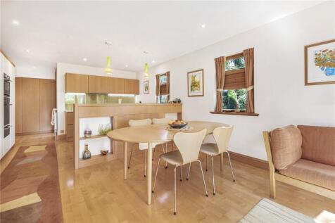 Kitchen &amp; Dining Rm