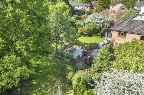 Aerial Gardn