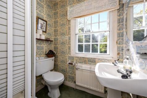 Family Shower Room