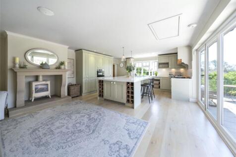 Kitchen/Breakfast/Fa