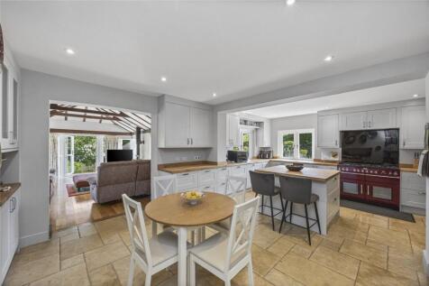 Kitchen/Breakfast