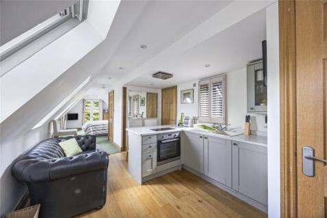 Flat Kitchen