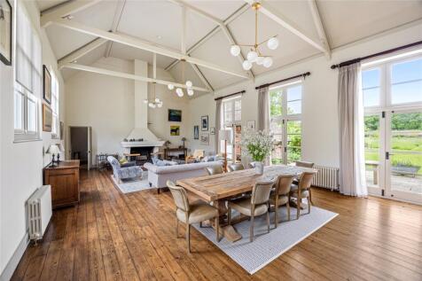 Drawing/Dining Room