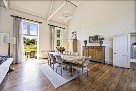 Drawing/Dining Room
