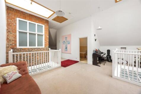 2nd Floor Landng