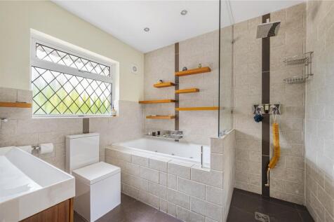 Bedroom One En Suite