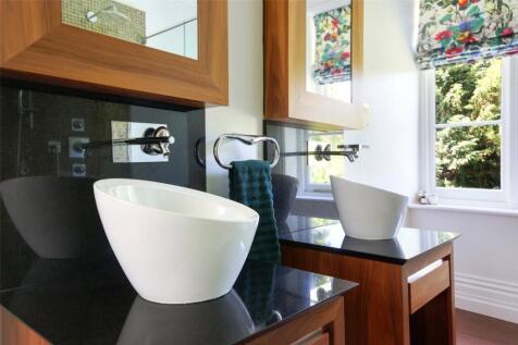 En Suite Detail