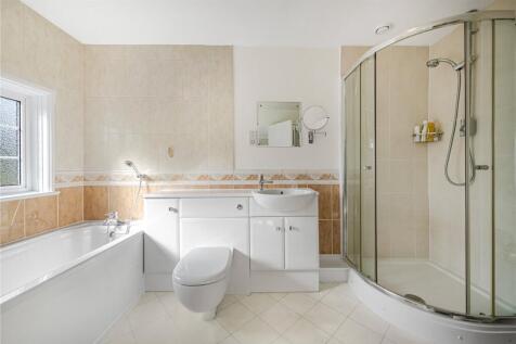 Bedroom Two En Suite