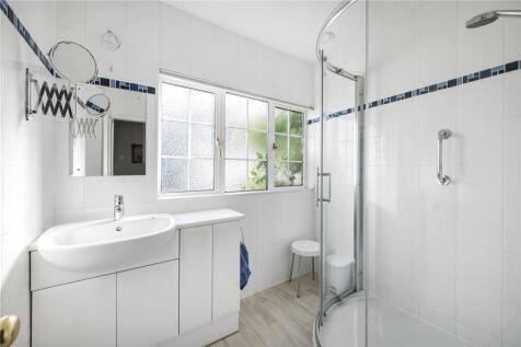 Family Shower Room