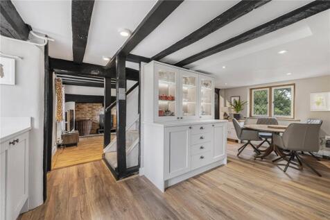Kitchen/Breakfast Rm