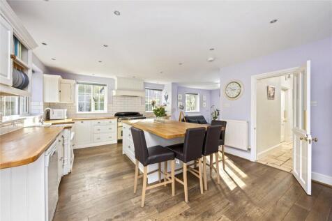 Kitchen/Breakfast Rm