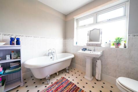 Bathroom-2.jpg