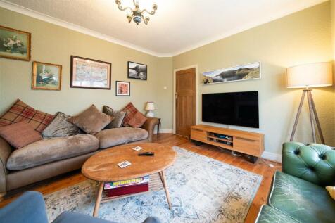 living room-4.jpg