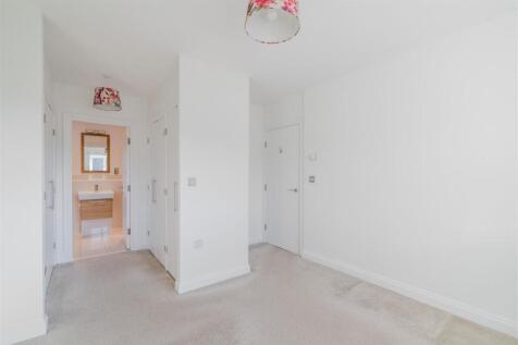Bedroom 1-3.jpg