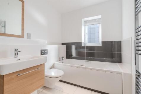 Bathroom.jpg
