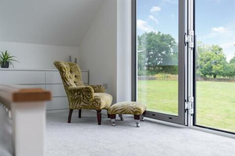 Bedroom 3-10.jpg