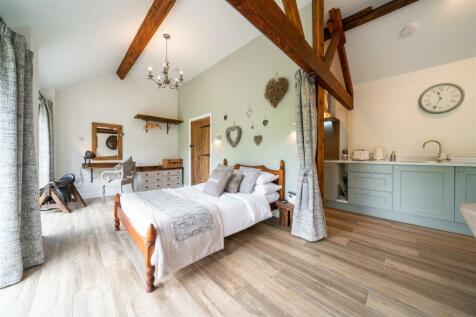 Meadow Barn.jpg