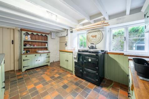 Kitchen-4.jpg