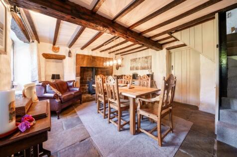 Dining Room-2.jpg
