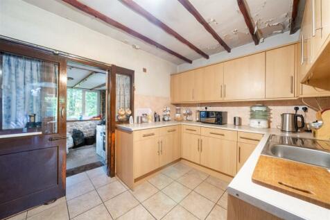 Kitchen-2.jpg