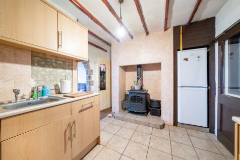 Kitchen-3.jpg